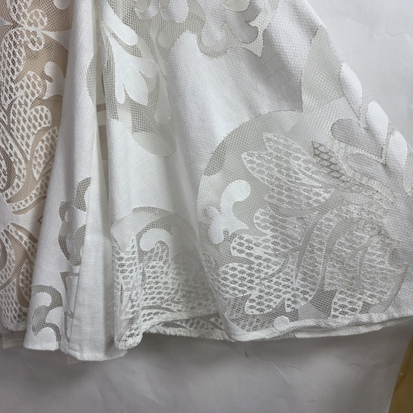 BCBGMAXAZRIA lace V neck Bell sleeves blouse - Picture 5 of 11